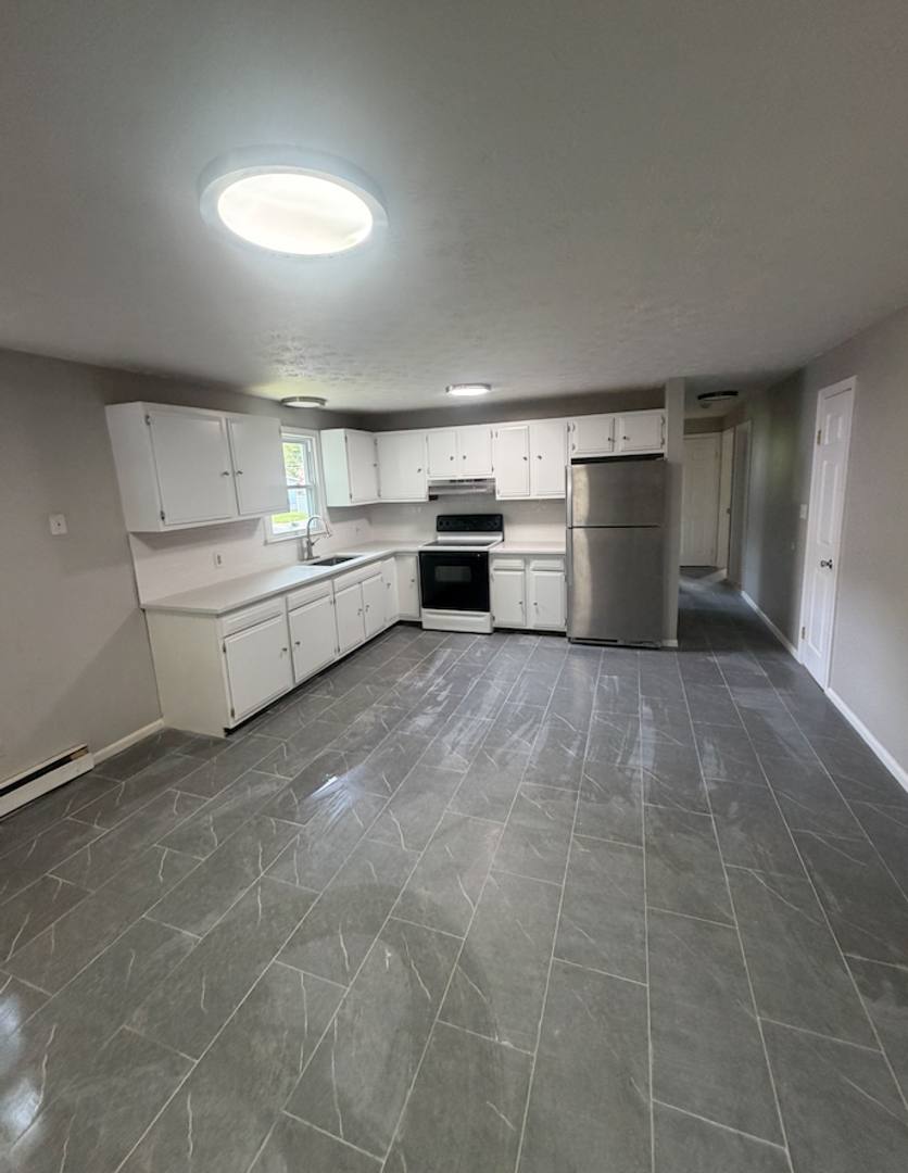 Apartment for rent at 193 Newell Ave, Bristol, CT 06010