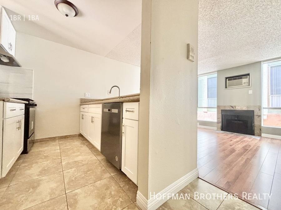 Apartment for rent at 1215 N Cherokee Ave #105, Los Angeles, CA 90038