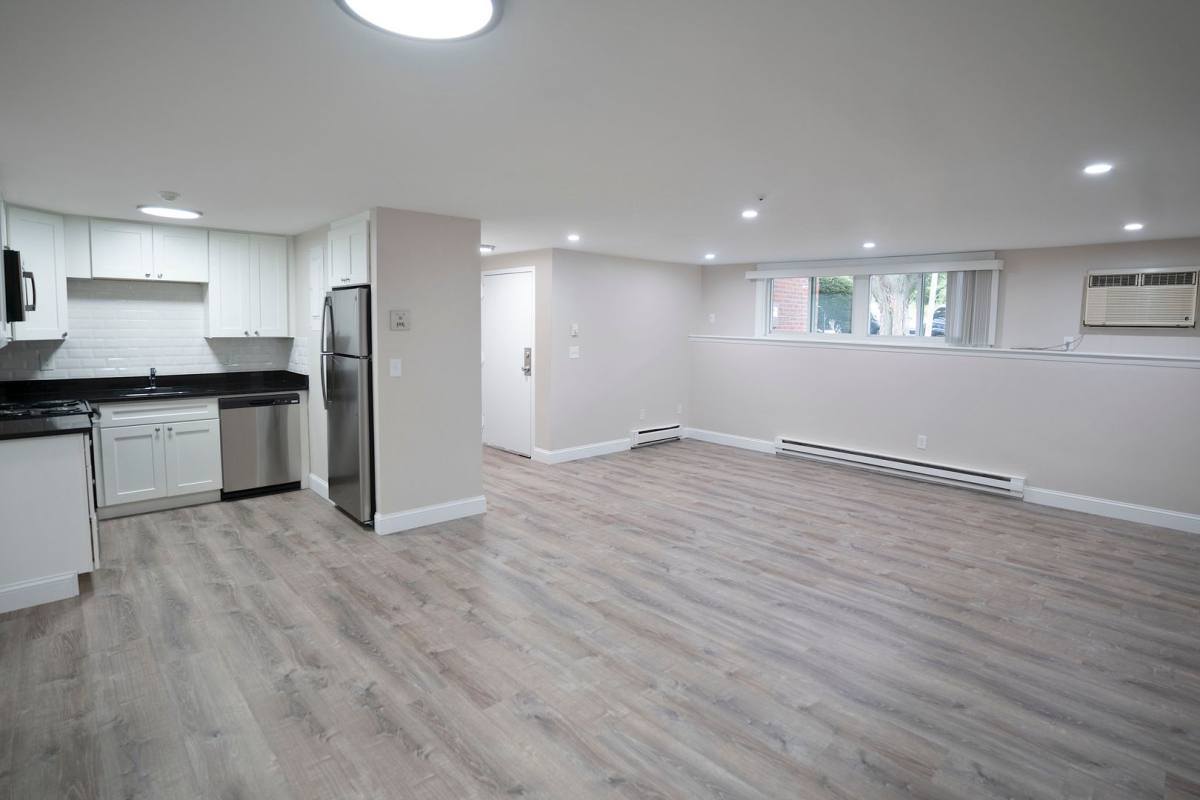 Apartment for rent at 1020 Southern Artery, Quincy, MA 02169