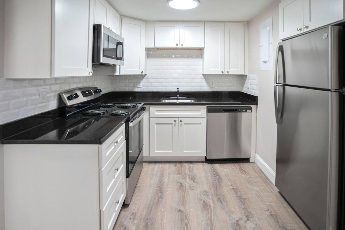 Apartment for rent at 1020 Southern Artery, Quincy, MA 02169