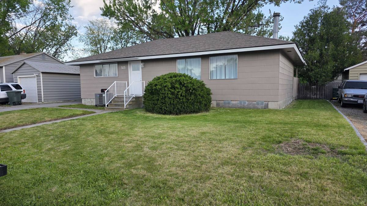 House for rent at 505 Newcomer St, Richland, WA 99354