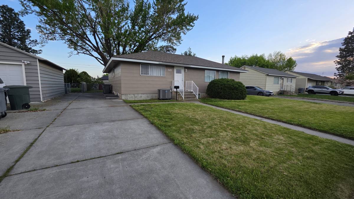 House for rent at 505 Newcomer St, Richland, WA 99354