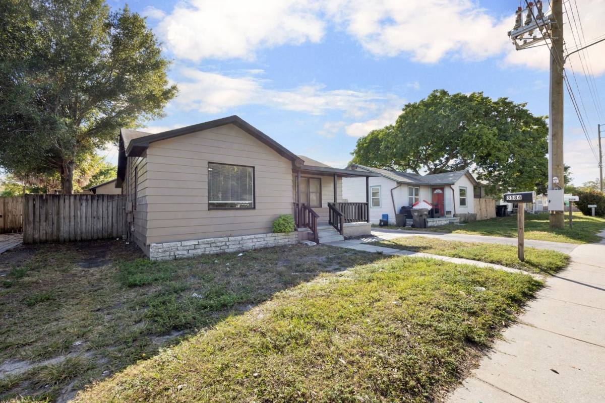 House for rent at 3584 54th Ave N, Saint Petersburg, FL 33714