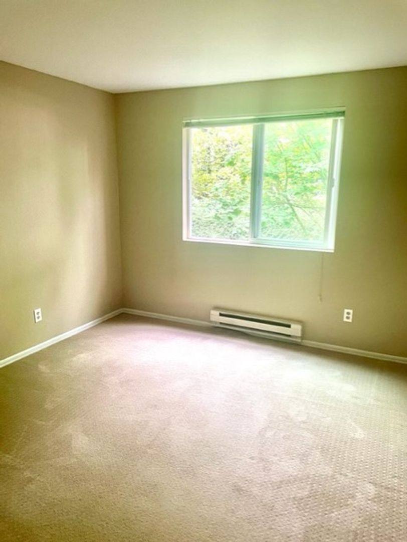Condo for rent at 12740 NE 10th Place, Bellevue, WA 98005