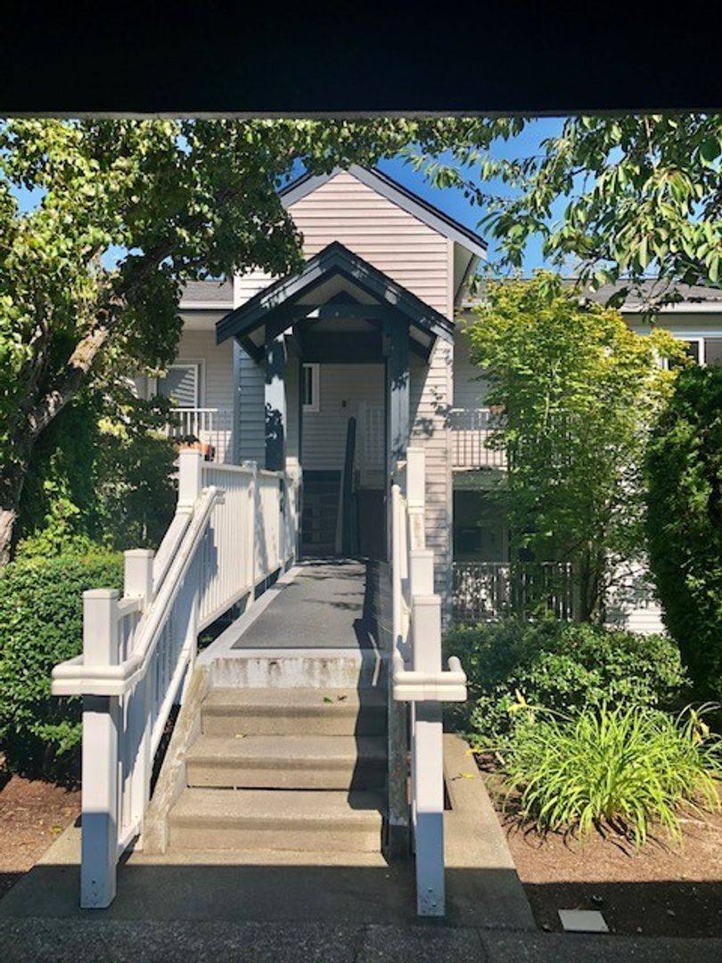 Condo for rent at 12740 NE 10th Place, Bellevue, WA 98005