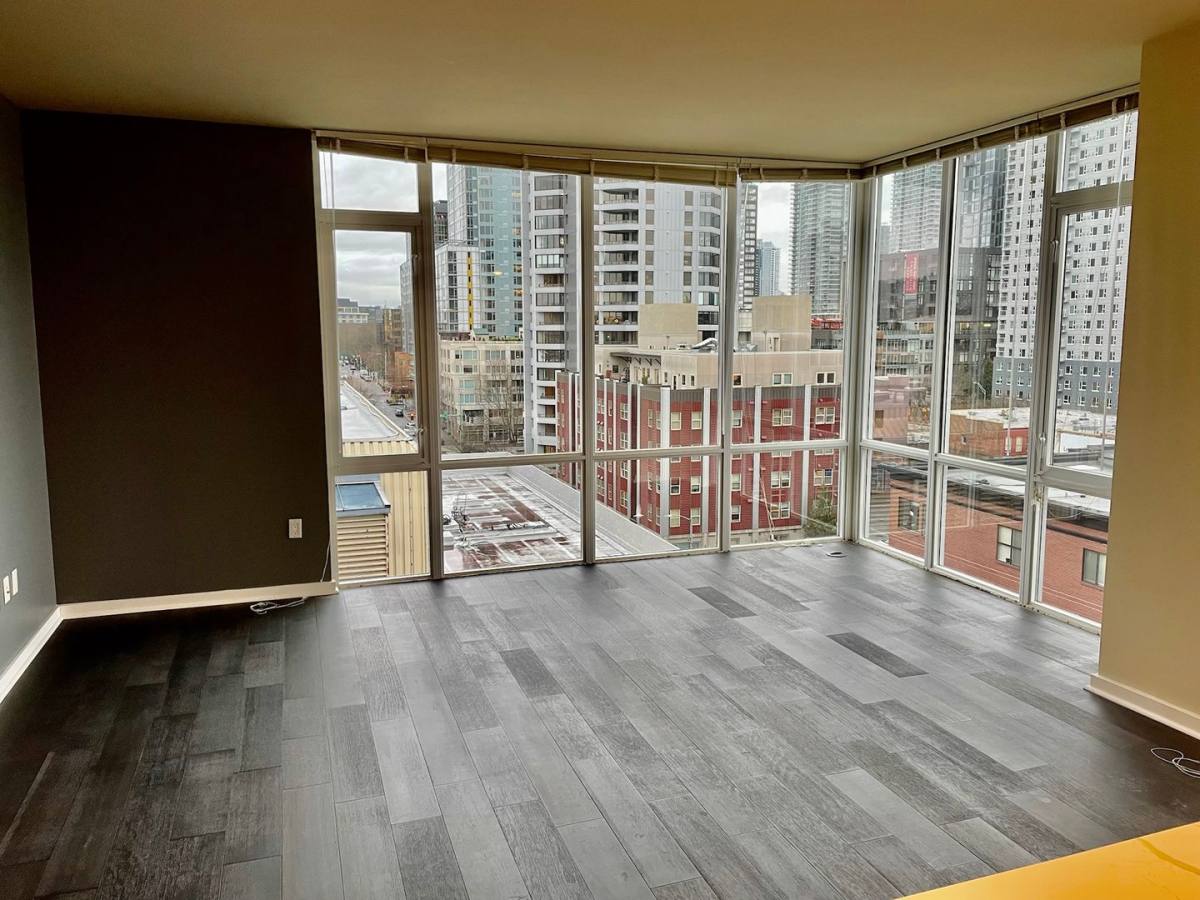 Apartment for rent at 76 Cedar St, Seattle, WA 98121
