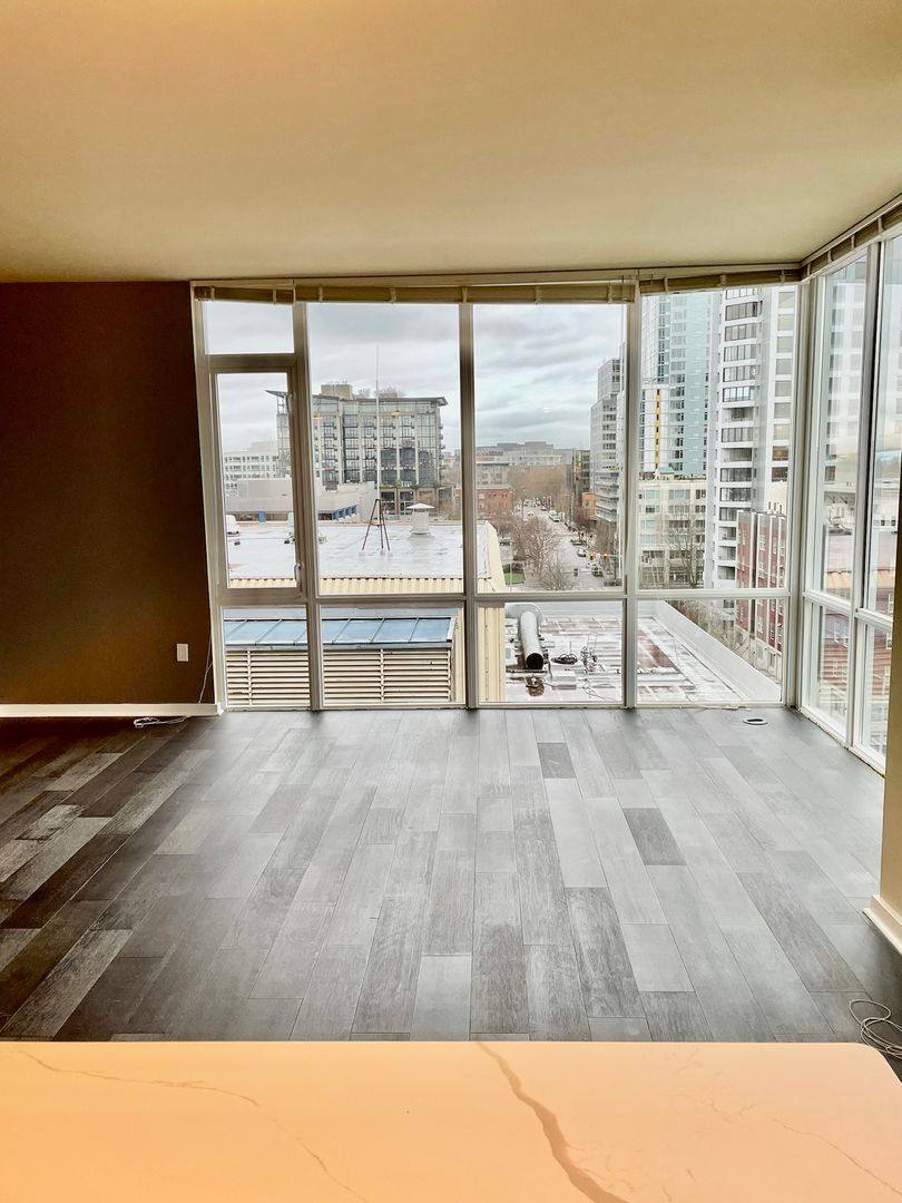 Apartment for rent at 76 Cedar St, Seattle, WA 98121
