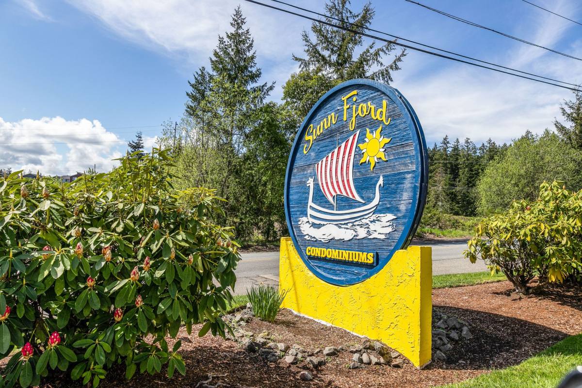 Condo for rent at 1775 W Sunn Fjord Lane, Bremerton, WA 98312