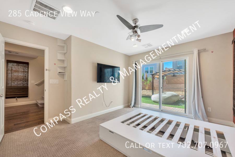 House for rent at 285 Cadence View Way, Henderson, NV 89011