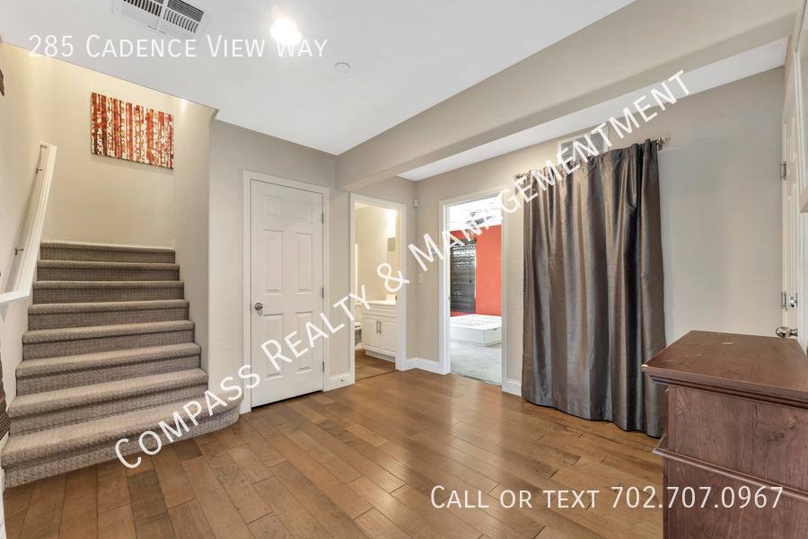 House for rent at 285 Cadence View Way, Henderson, NV 89011