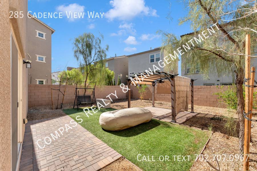 House for rent at 285 Cadence View Way, Henderson, NV 89011