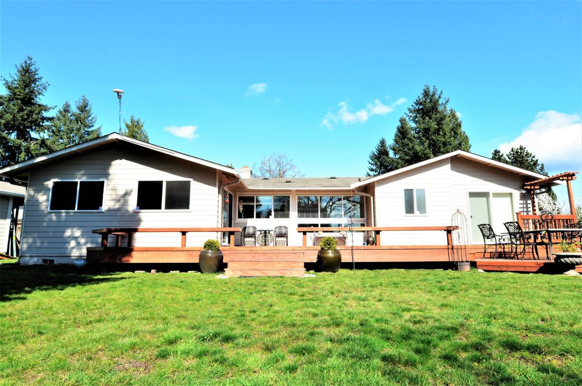 House for rent at 1814 Whitman Court NE, Renton, WA 98059
