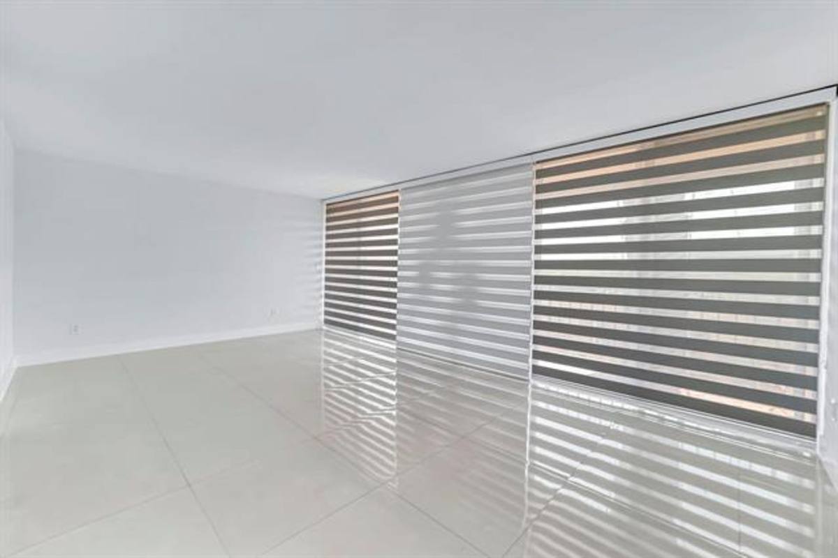 Condo for rent at 9240 Fontainebleau Blvd, Miami, FL 33172