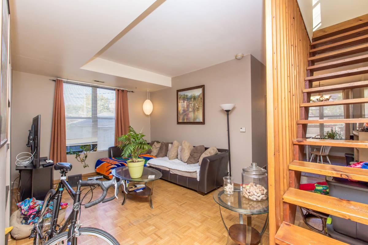 Apartment for rent at 2014 W Cortez St, Chicago, IL 60622