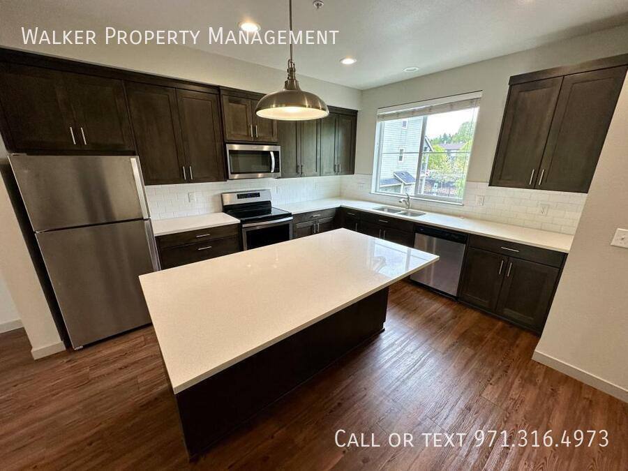 Townhouse for rent at 15770 SW Oregon St #504, Sherwood, OR 97140