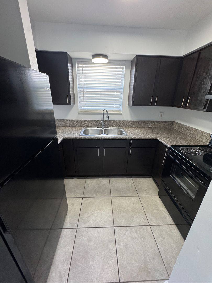 Apartment for rent at 1195 Bentley Rd #1, Leesburg, FL 34748