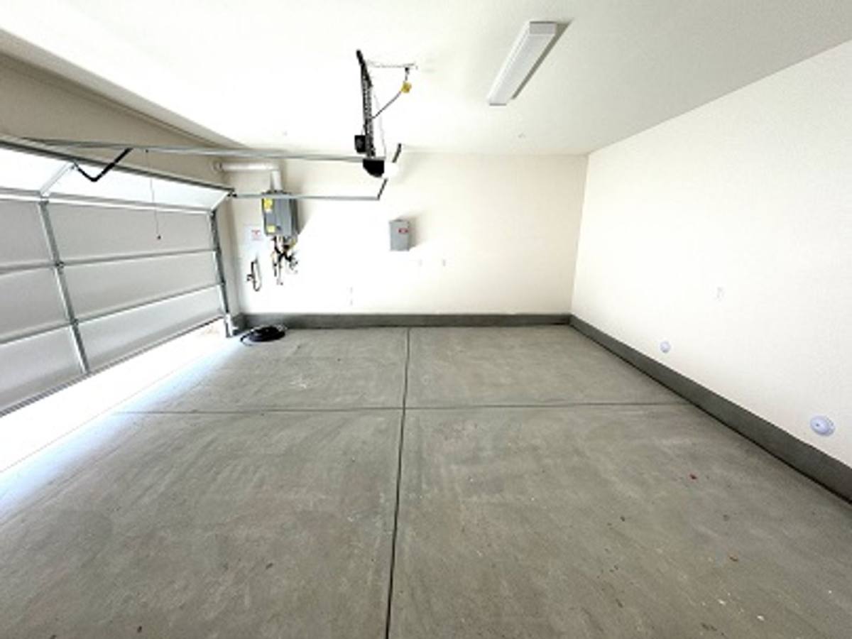 House for rent at 41512 Stanford Rd, Palm Desert, CA 92211