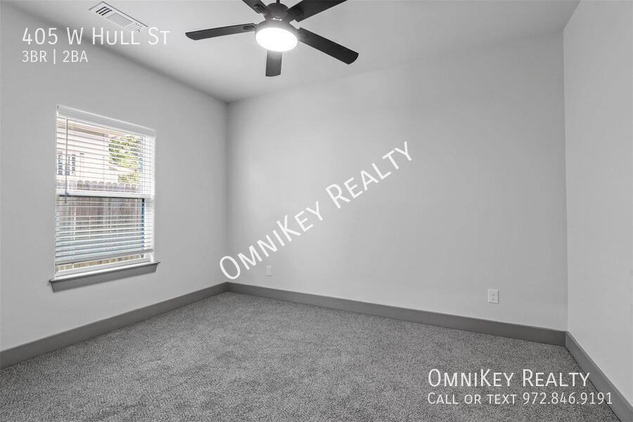 House for rent at 405 W Hull St, Denison, TX 75020