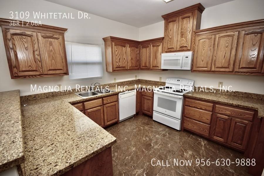 Apartment for rent at 3109 Whitetail Dr, Weslaco, TX 78596