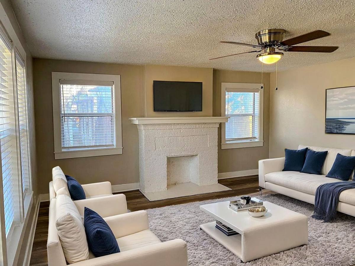 House for rent at 5637 Birchman Ave, Fort Worth, TX 76107