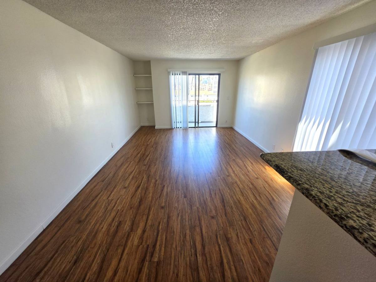 Apartment for rent at 519 S Gramercy Place, Los Angeles, CA 90020