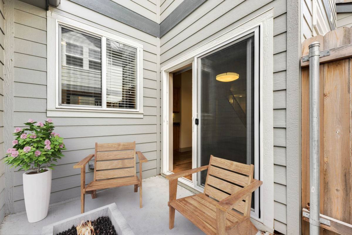 Townhouse for rent at 2211 E Warm Springs Ave, Boise, ID 83712