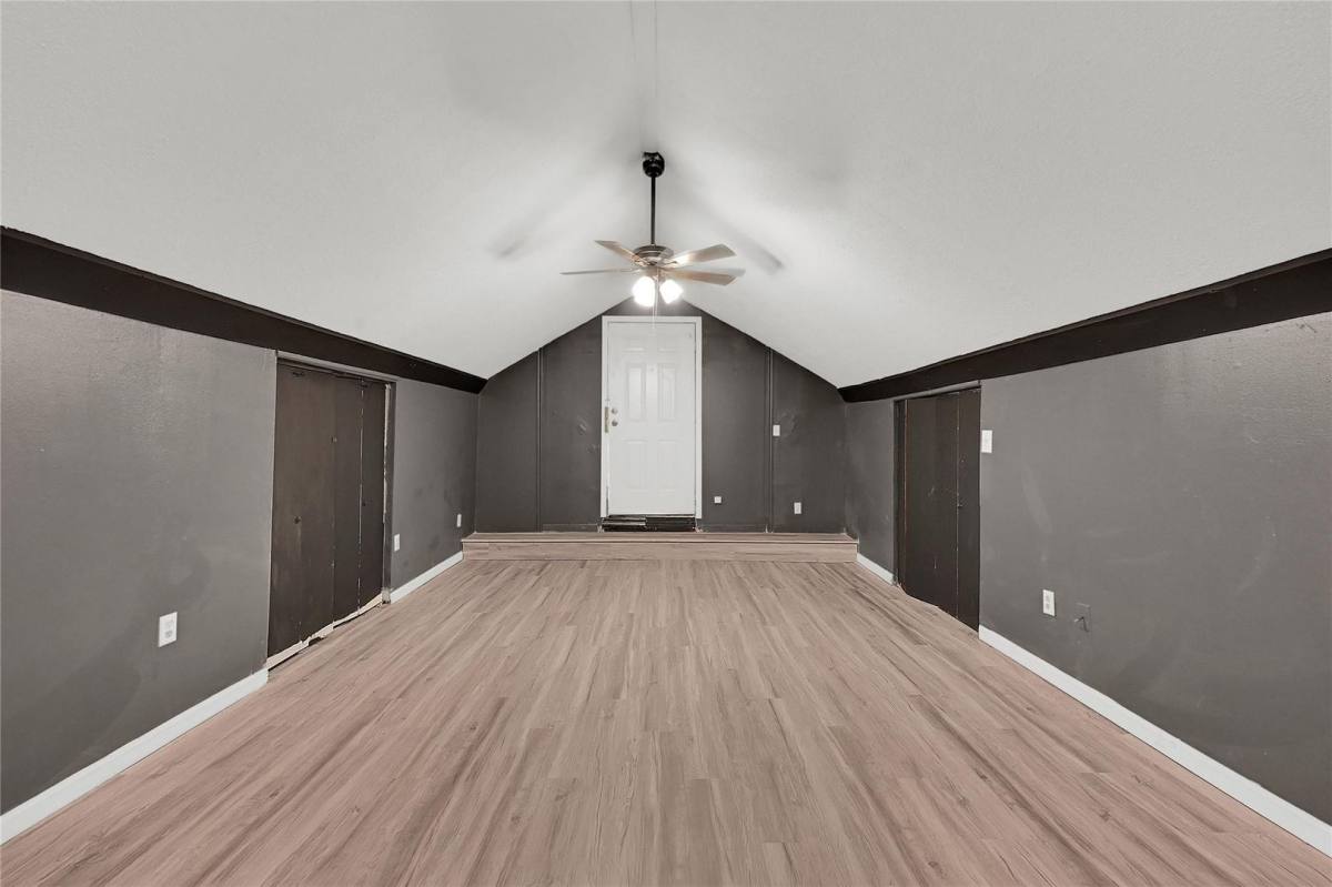 Apartment for rent at 310 N Rock Island St, Angleton, TX 77515