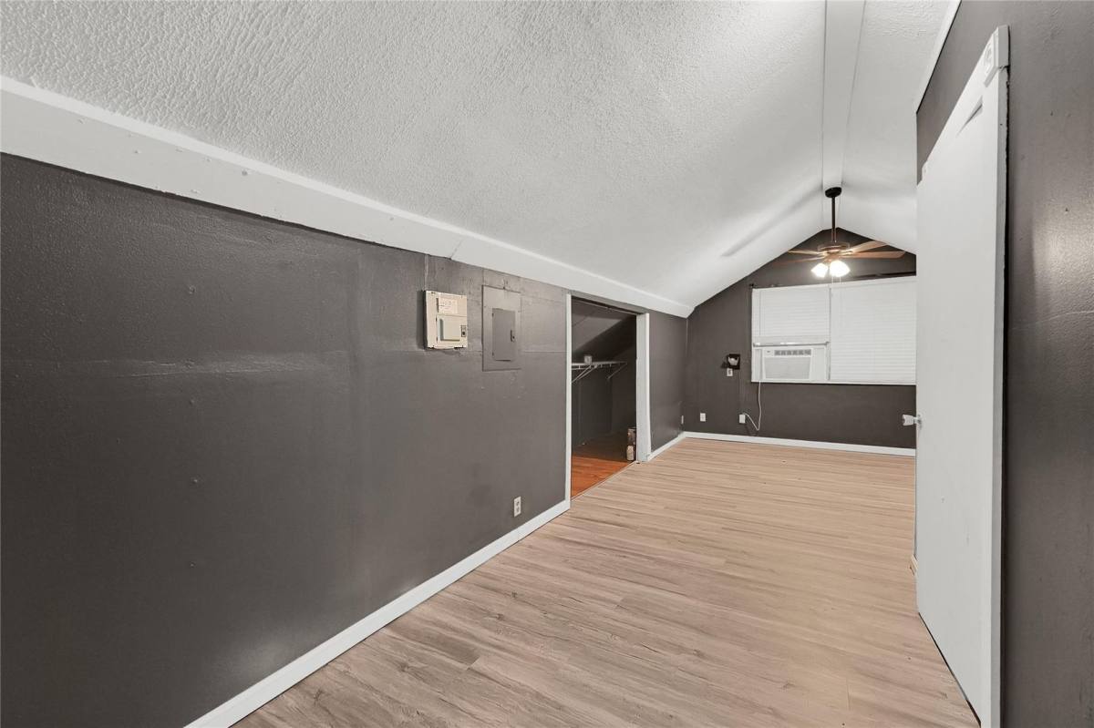 Apartment for rent at 310 N Rock Island St, Angleton, TX 77515