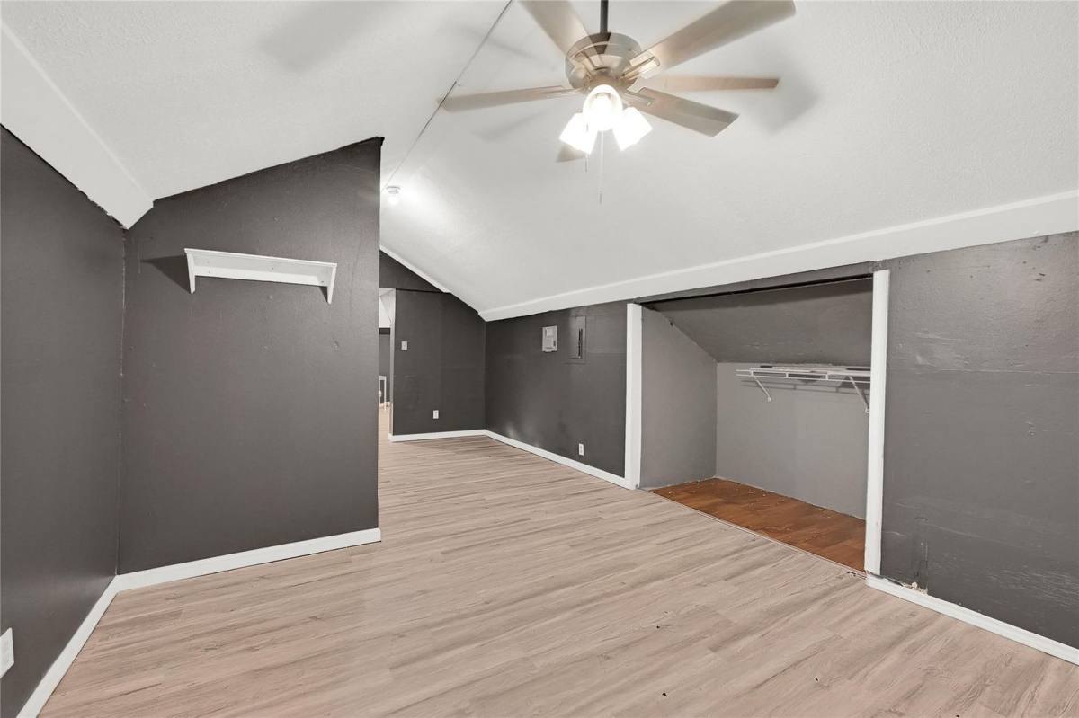 Apartment for rent at 310 N Rock Island St, Angleton, TX 77515