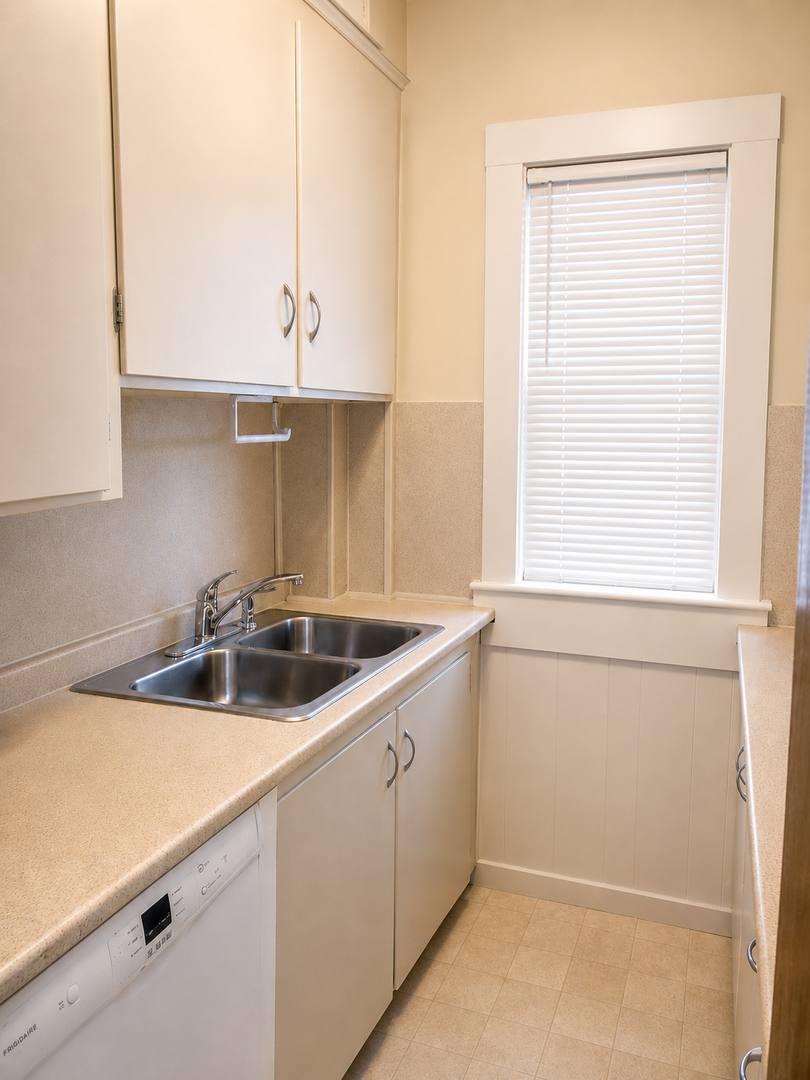 Apartment for rent at 5 Madison St, Marlborough, MA 01752