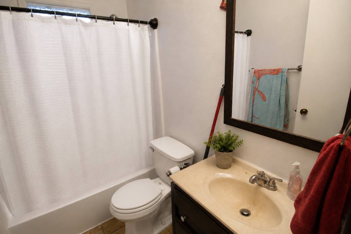 703 E 6th St, Loveland, CO 80537 - House for Rent - Image 6