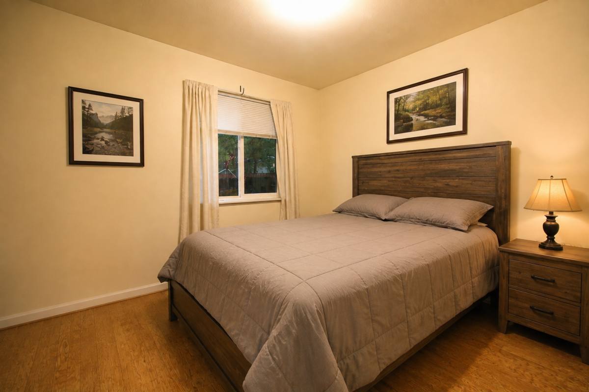 703 E 6th St, Loveland, CO 80537 - House for Rent - Image 4