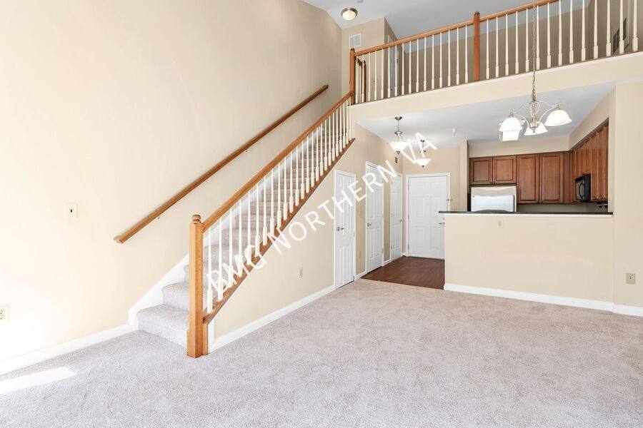 House for rent at 801 Greenbrier St, S #422, Arlington, VA 22204