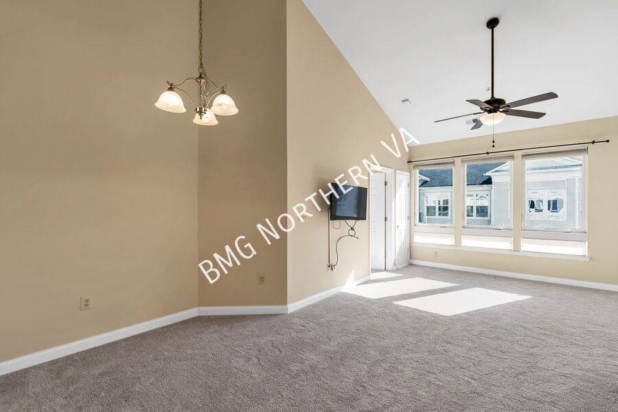 House for rent at 801 Greenbrier St, S #422, Arlington, VA 22204