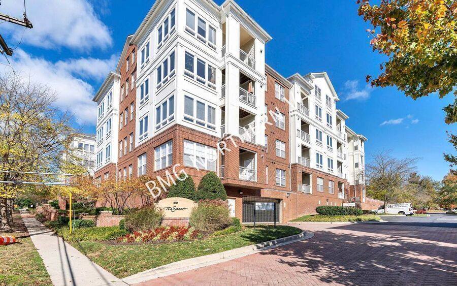 House for rent at 801 Greenbrier St, S #422, Arlington, VA 22204