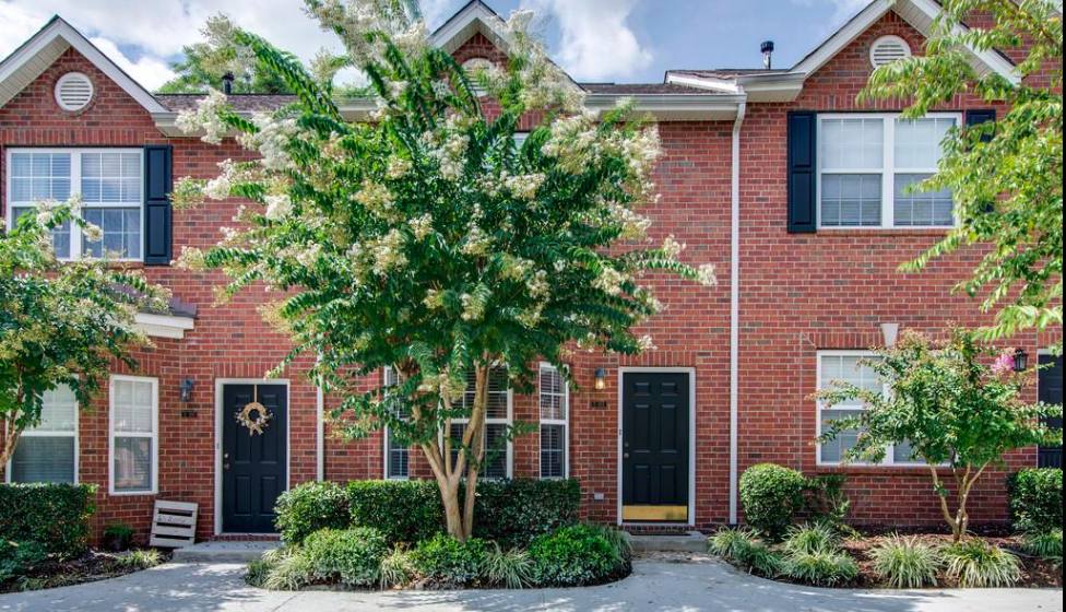 Condo for rent at 1101 Downs Blvd, Franklin, TN 37064