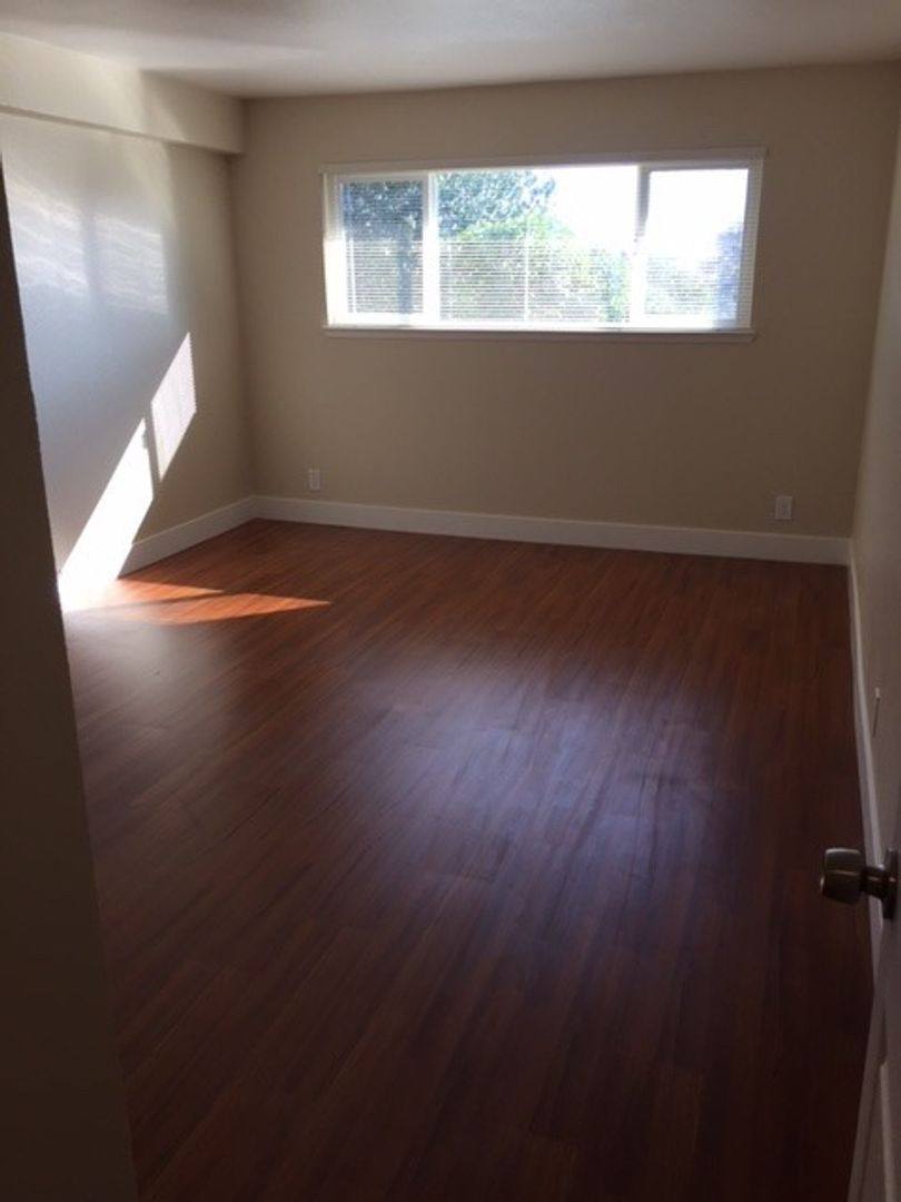 Apartment for rent at 33 Lodato Ave, San Mateo, CA 94403