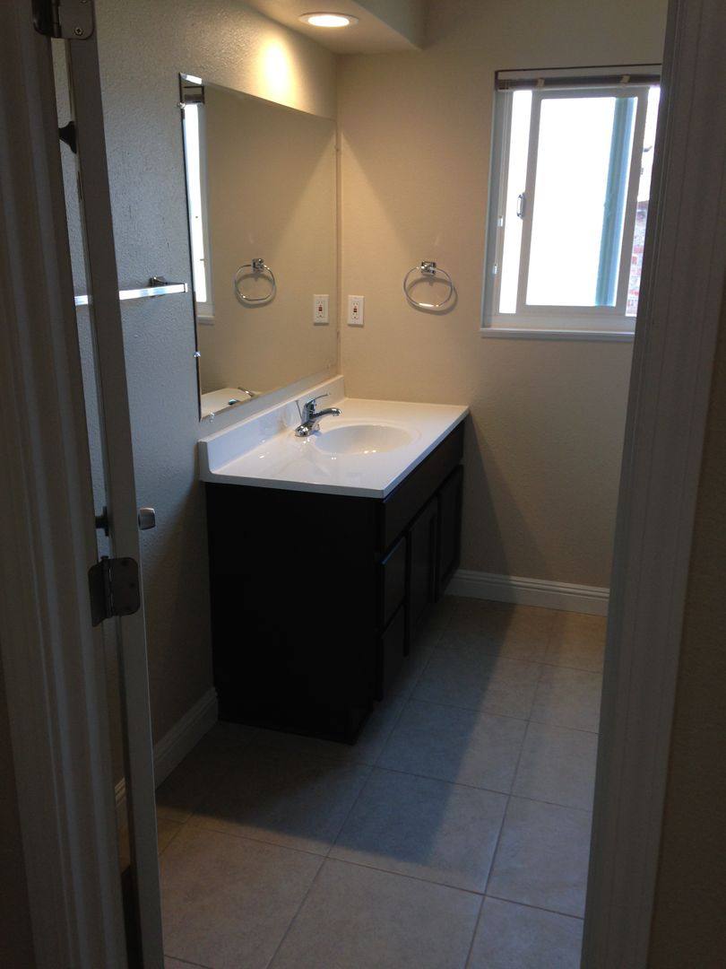 Apartment for rent at 33 Lodato Ave, San Mateo, CA 94403