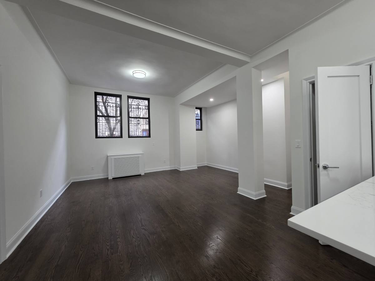 Apartment for rent at 25 W 68th St #EV1E, New York, NY 10023