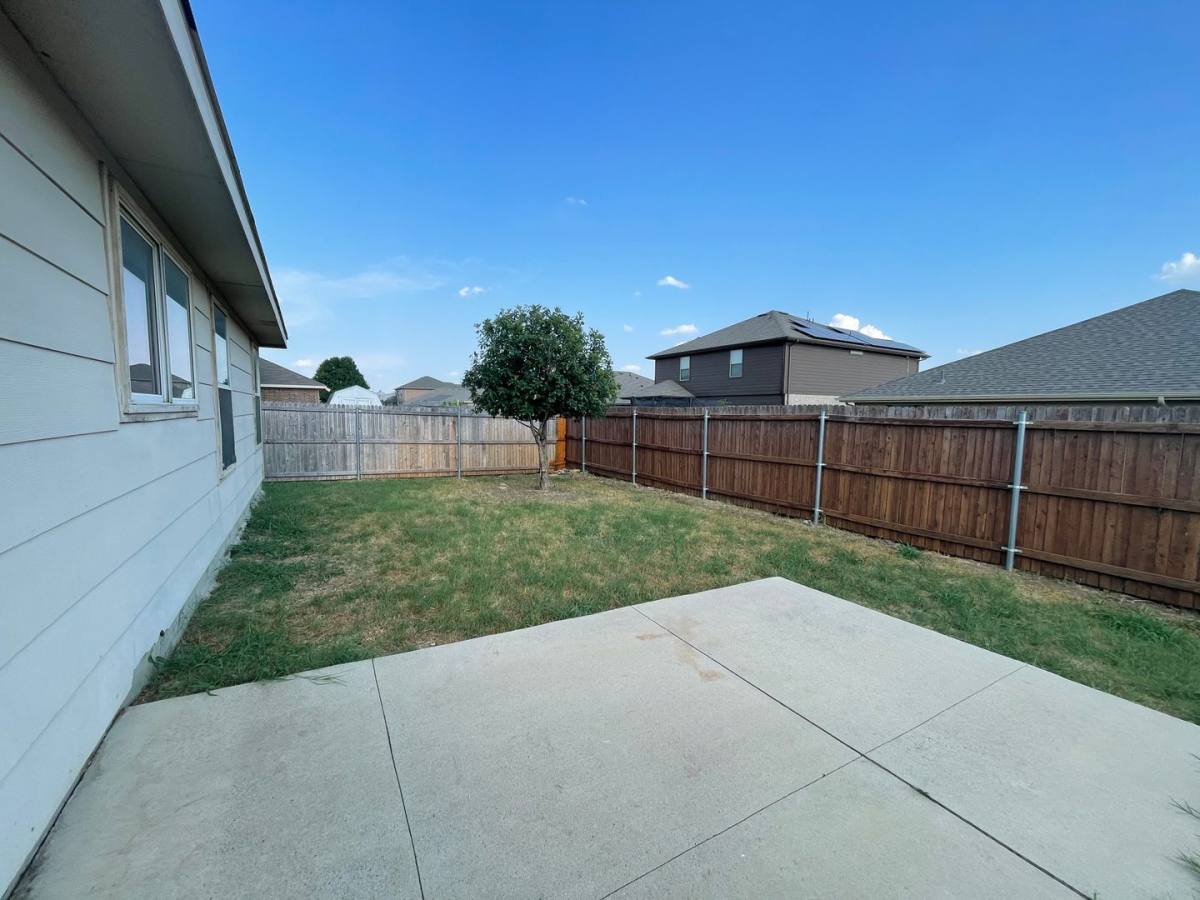 House for rent at 531 Cantebury Park Lane, Ponder, TX 76259