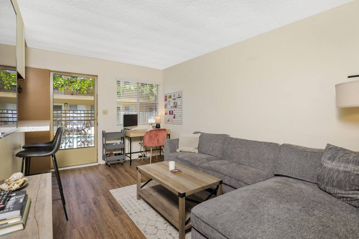 Apartment for rent at 1551 Chalcedony St, San Diego, CA 92109