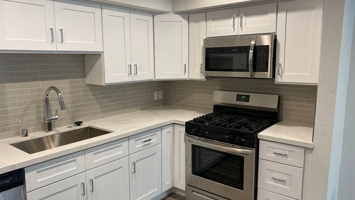 Apartment for rent at 821 S Gramercy Dr, Los Angeles, CA 90005