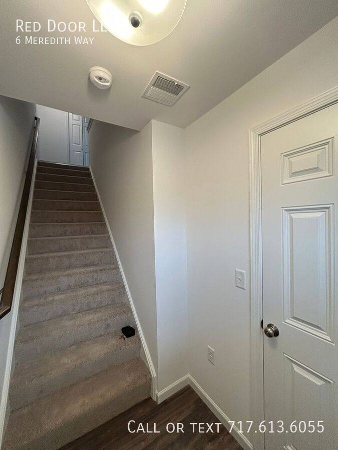 House for rent at 6 Meredith Way, Carlisle, PA 17013