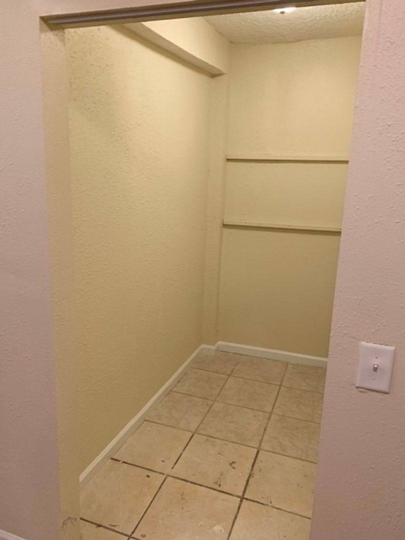 House for rent at 7978 Renault Dr, Jacksonville, FL 32244