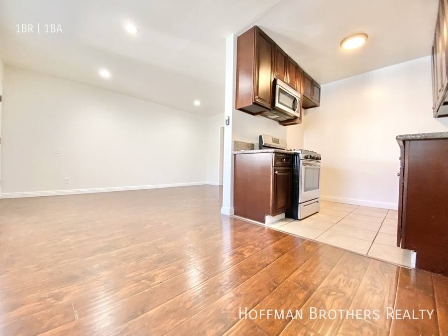 Apartment for rent at 16221 Vanowen St #11, Van Nuys, CA 91406