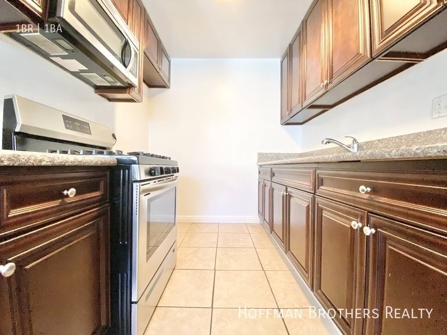 Apartment for rent at 16221 Vanowen St #11, Van Nuys, CA 91406