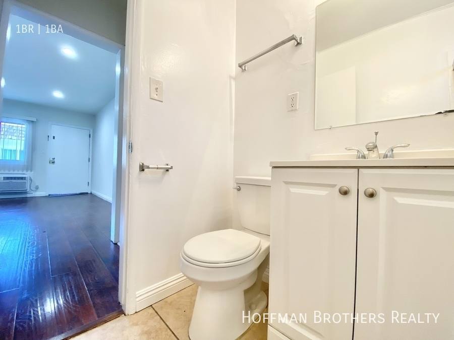 Apartment for rent at 16221 Vanowen St #11, Van Nuys, CA 91406