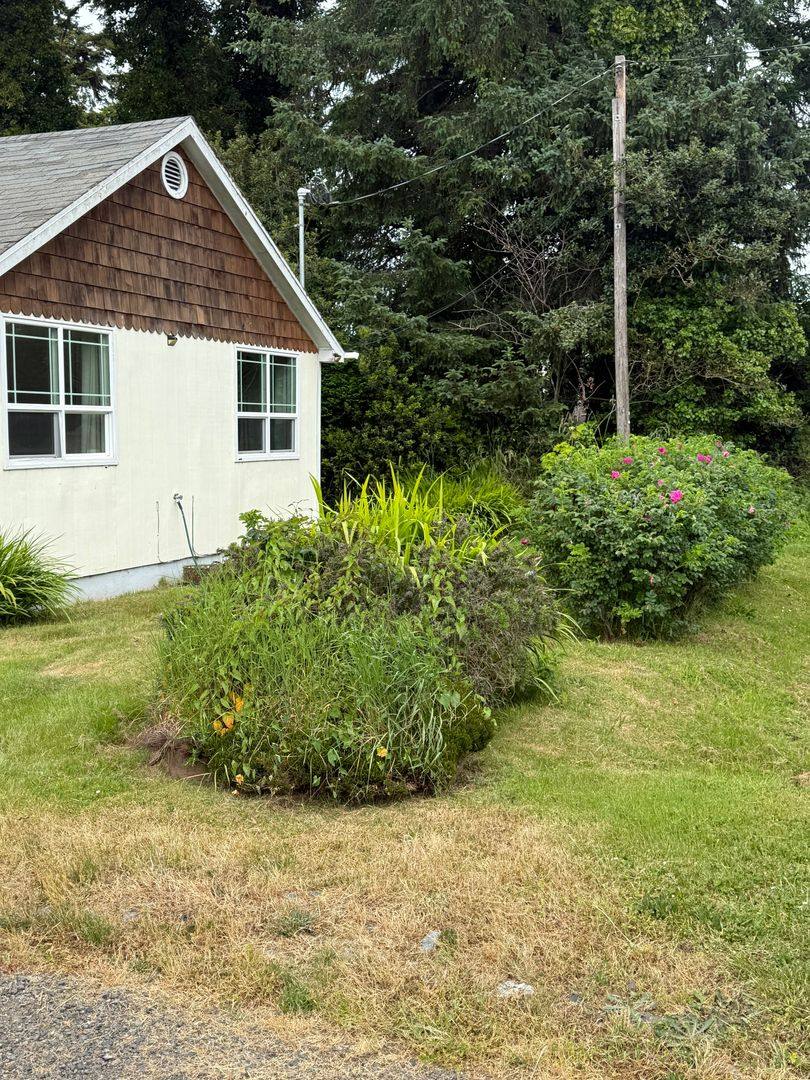 House for rent at 63596 S Barview Rd, Coos Bay, OR 97420