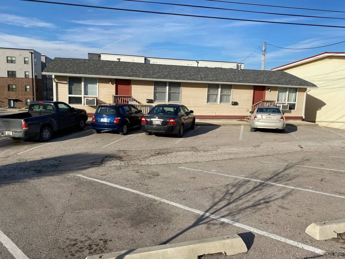 Apartment for rent at 1214 N Grant St, Bloomington, IN 47408