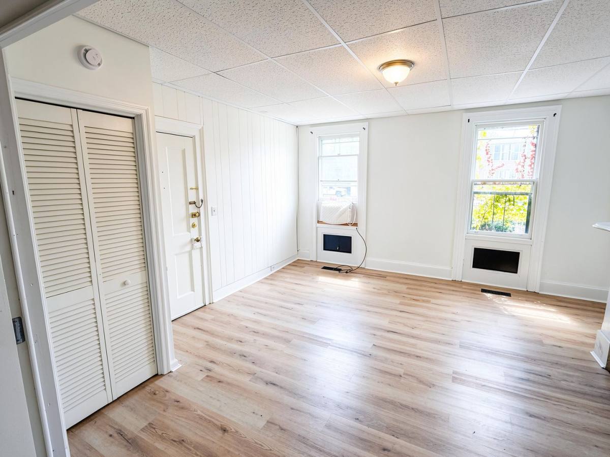 Apartment for rent at 220 Wall St, Kingston, NY 12401